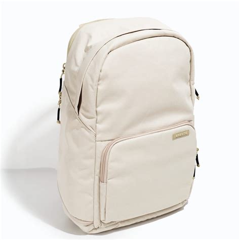Brevitē: Backpacks To Elevate Your Journey.